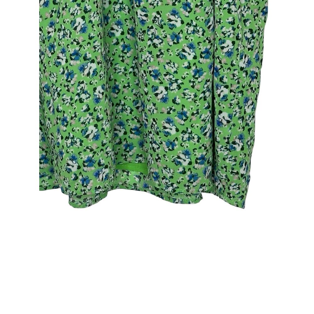 NWOT Vince Camuto Womens Classic Escape Blouse Med Ditsy Floral Feminine Green - Picture 4 of 10